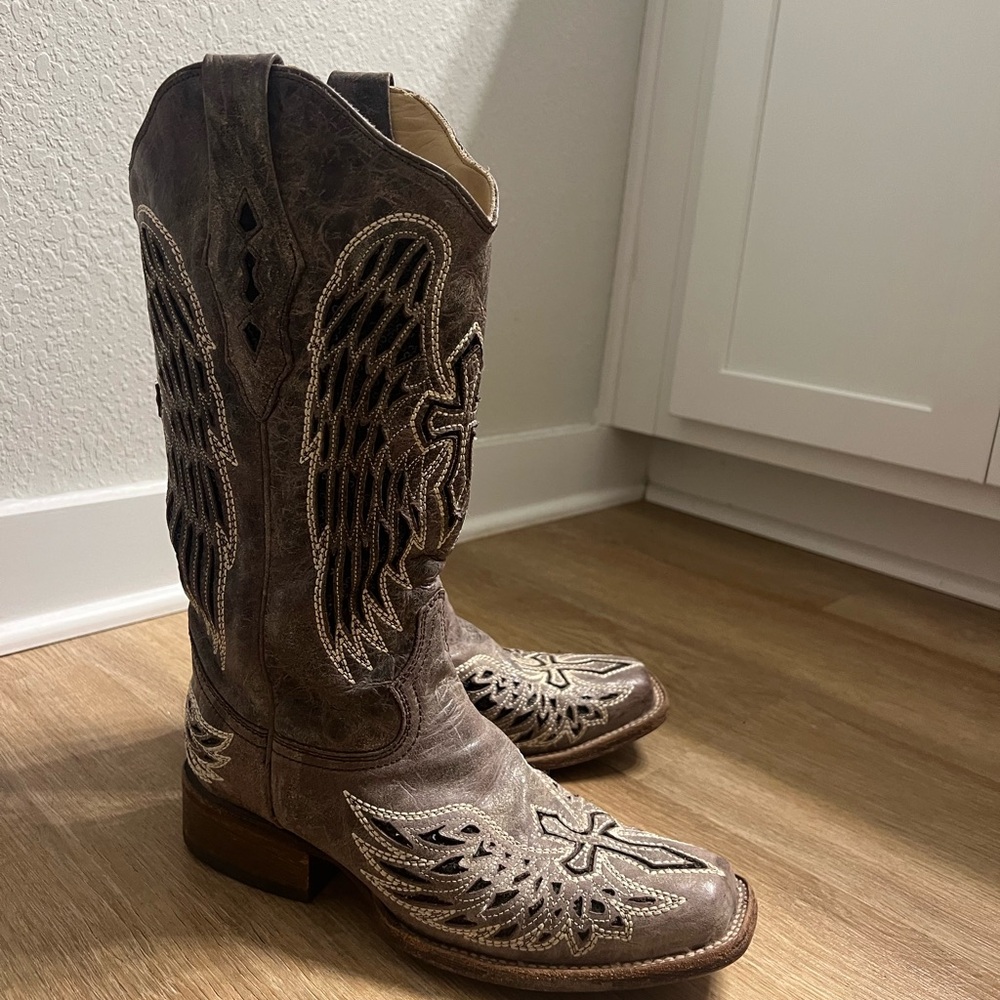 Corral Vintage Cowgirl cross wing angel Boots - Picture 2 of 6